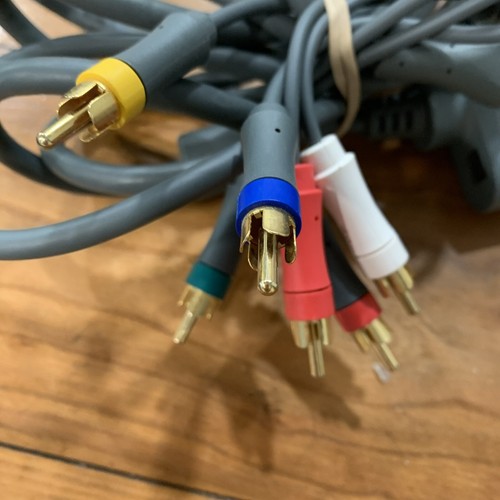USED MICROSOFT XBOX 360 COMPONENT A/V CABLE Cord Adaptor (QUC008768) - Picture 2 of 4