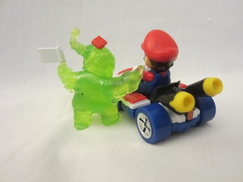 2018 Hot Wheels Mario Kart Mario and RARE Trash Pack Checker Flag - Picture 4 of 5