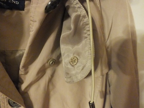 Lands End Metal Button Weather Resistant Coat w/ Detachable Hood Beige Med 10-12 - Picture 12 of 16