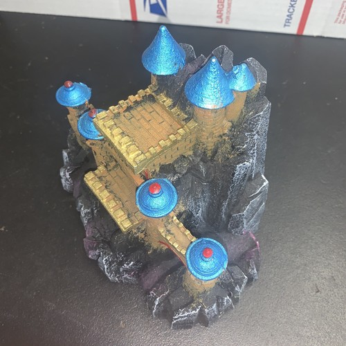 AQUARIUM CASTLE NEW - Picture 4 of 5