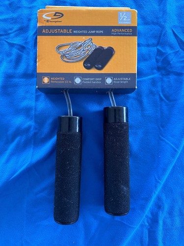 CHAMPION Jump Rope Adjustable Length - 1/2 lb handles - Picture 1 of 4