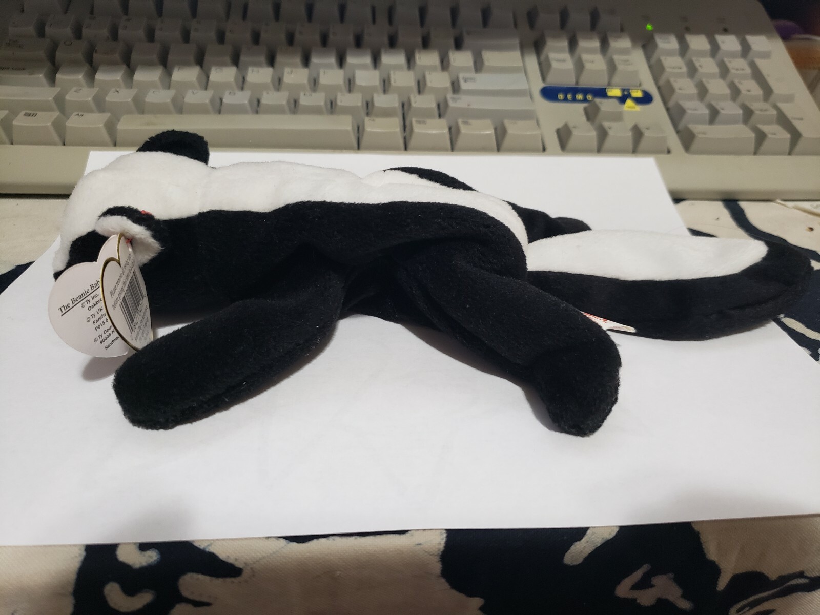 TY Beanie Baby STINKY Skunk 1995 PVC Pellets 4017 Errors TY Beanie Baby STINKY Skunk 1995 PVC Pellets 4017 Errors