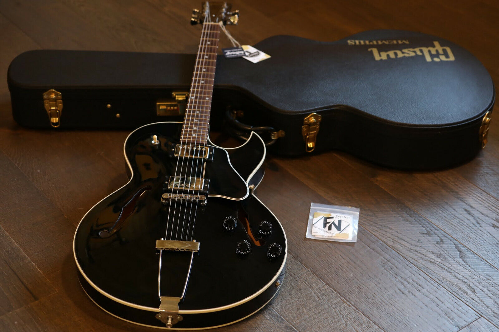 Image 1 - 2002 Gibson ES-135H Semi-Hollow Electric Guitar Black Ebony + OHSC