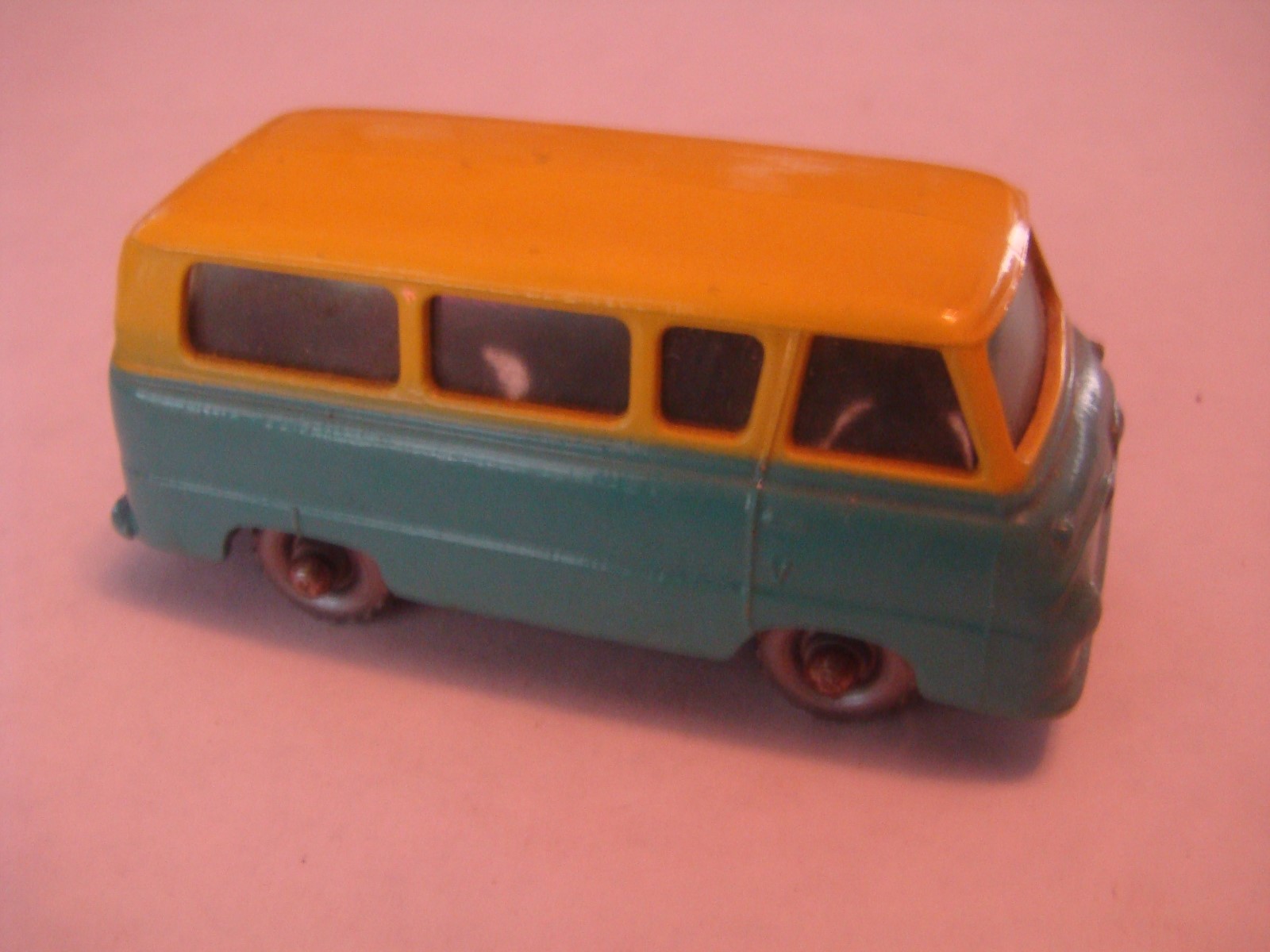 Matchbox Regular Wheel 70 Ford Thames Estate Car Tinted Windows SPW 1959 Matchbox Regular Wheel 70 Ford Thames Estate Car Tinted Windows SPW 1959