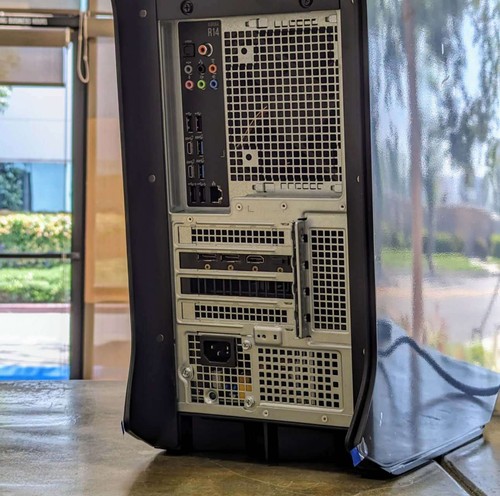 Alienware Aurora R14 Liquid Cooled RYZEN 7 RTX 5060 64GB DDR4 2TB SSD WIN11 PRO - Picture 2 of 4