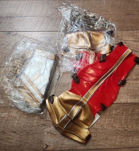Womens Grand Heritage Wonder Woman Costume- SZ Medium - NO SHIELD - Picture 8 of 13