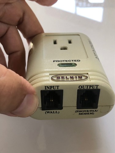 Belkin Master Cube Phone Line Surge Protection Home Office Portable F50594-TEL - Picture 2 of 5