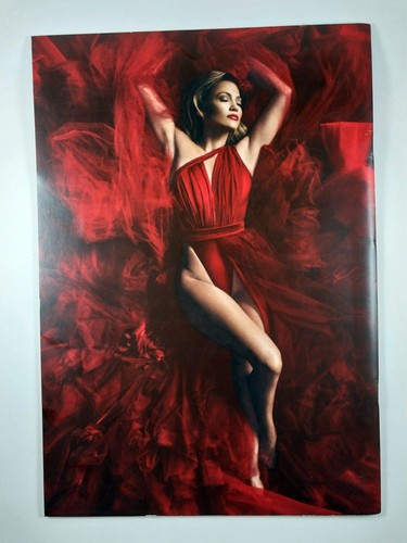 Jennifer Lopez - Gira It's My Party 2019 - Programa de conciertos / Folleto - Merch JLO - Imagen 2 de 3