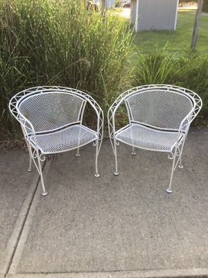 Russell Woodard Pair Of Vintage Mcm Steel Patio Chairs