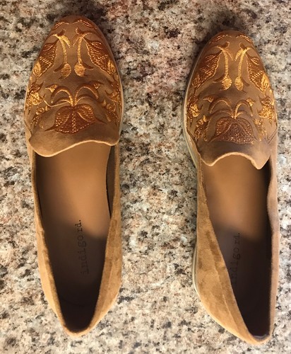 New “Indigo Rd” Sz 6 Woman’s Slip-On Shoes Loafers Brown w/ Gold Embroid Design - Picture 5 of 11