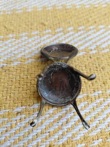FIRST SIGHT - Miniature / Dolls House Pennies Victorian Chair - Picture 3 of 6