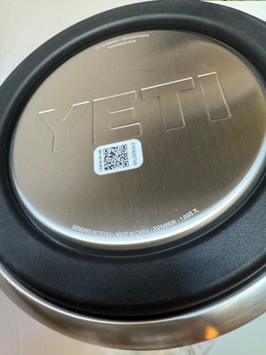 YETI WETLANDS CAMO 1 Brocca da un gallone Rambler! Nuovo con etichette MagCap LIMITED 128 oz - Foto 6 di 6