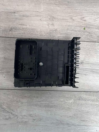 CAJA DE FUSIBLES BAJO CAPÓ SKODA OCTAVIA MK2 1K0937629A 2004-2013 - Imagen 2 de 4