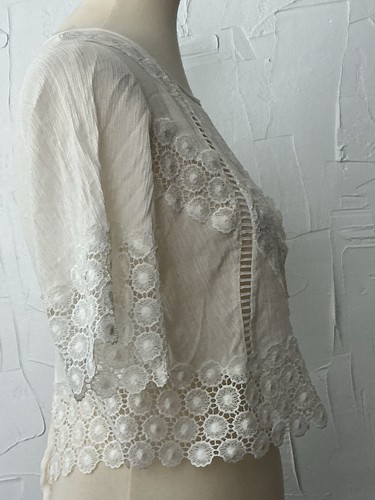 Belle Du Jour Top LARGE JRS, Ivory Rayon Cropped Crochet Lace Tie Back NWT - Picture 4 of 13