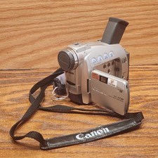 Canon ZR60 MiniDV Digital Video Camcorder No Battery- No Charger Untested