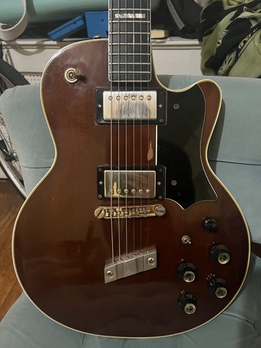 1973 Guild M75 GS w/ brown Gibson case