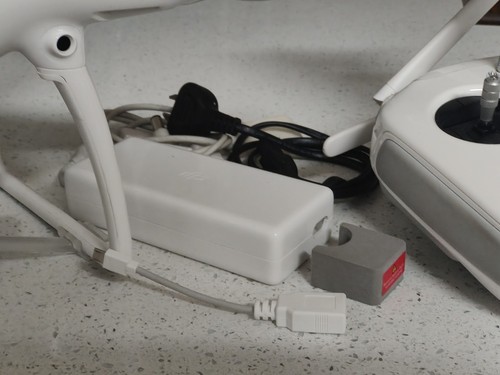DJI Phantom 4 Drone - White (WM330A) - Picture 4 of 5