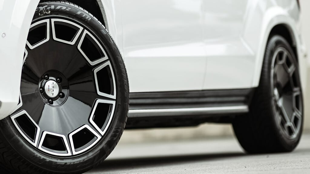 24" inch Giovanna Sicily Black Machine Wheels Bentley Bentayga G550 G63 Gwagon
