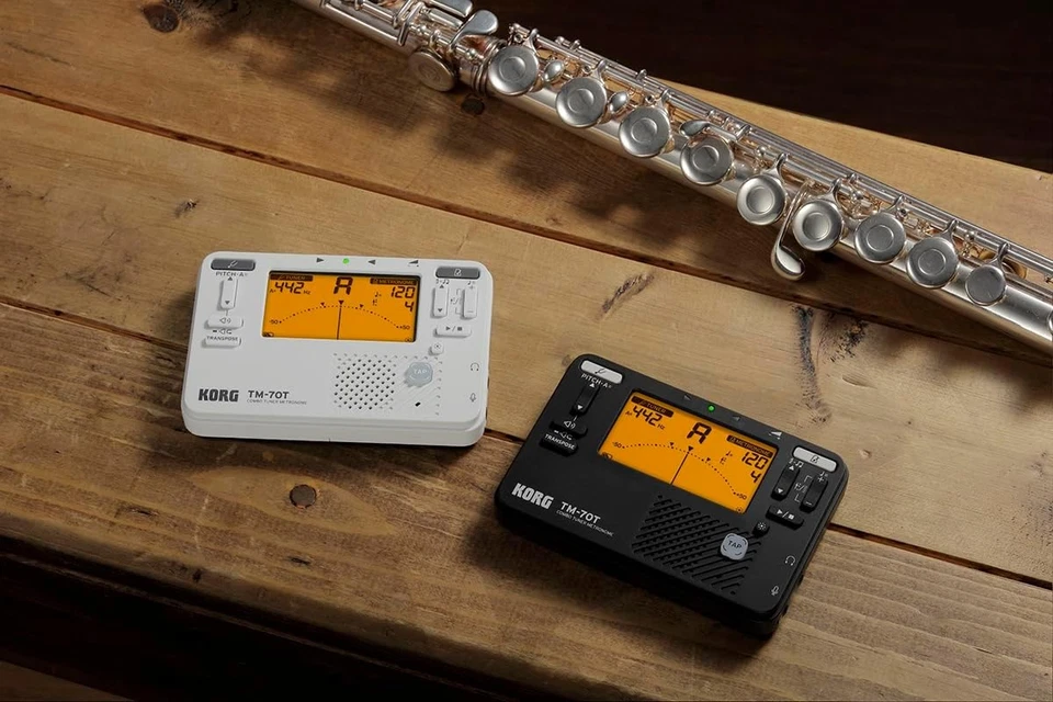 Metrónomo sintonizador Korg TM-70T - negro Foto 4 de 4