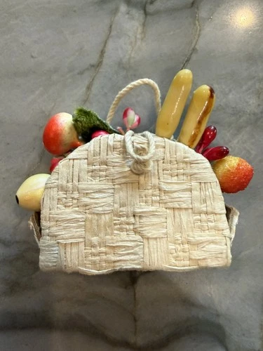 Vintage Barbie  Suburban Shopper #969 Straw Fruit Basket Purse Tote