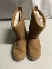 UGG Women Leather Chestnut Waterproof Boot Size 5