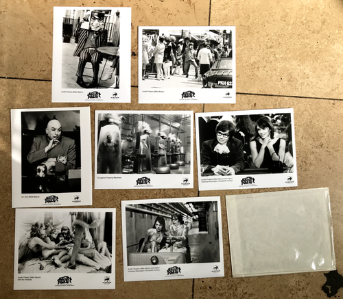 AUSTIN POWERS  Mike Myers E Hurley UK Pathe Set x7 Photo Lobby Cards Cinema 1997 - Picture 1 of 6