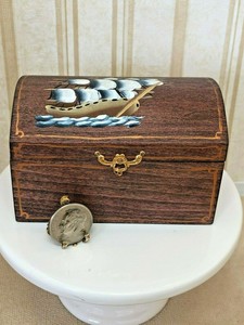 Dollhouse-Miniature-Signed-Hand-Painted-Sailing-Ship-Curved-Top-Trunk-1-12