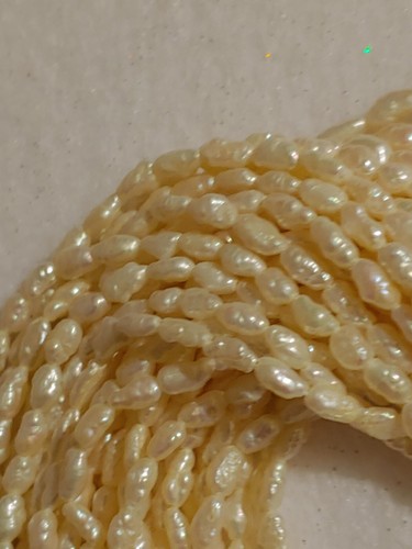 One Strand - VG - 3mm x 5mm White Rice Pearl Strand - 16 in Long - Picture 3 of 3