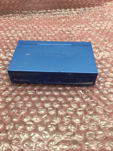 TRENDnet TE100-S55E Plus H/W:F1.0R Ethernet Switch  - Picture 1 of 5