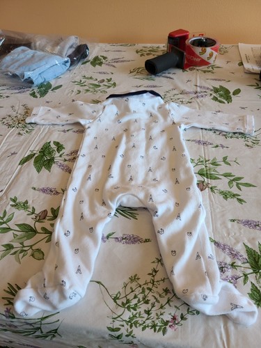 PRE OWNED JACADI UNISEX FOOTED ONE PIECE SLEEPER- 3 MONTHS, 60 CM-EIFFEL TOWER - Picture 12 of 12