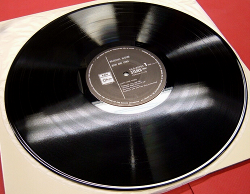 John Lennon/Beatles "WEDDING ALBUM" 1977, EMI Odeon EAS-880702 Japan issue. - Imagen 8 de 10