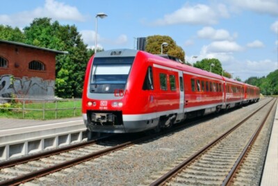 FOTO DEUTSCHE BAHN - ADTRANZ KLASSE 612 REGIO SWINGER 2 WAGEN DMU 612 602