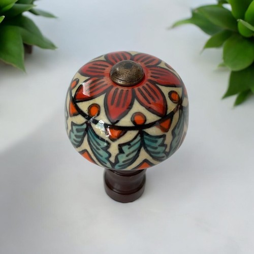 Set of 2 Gorgeous porcelain Lamp shade finials. Harp Toppers - Green/Red - Picture 2 of 2