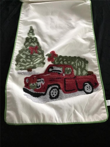 ALBERO DI NATALE CON CAMION ROSSO SCIARPA COMÒ TOPPER LINO RICAMO - Foto 2 di 12