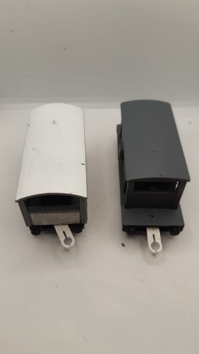 TOMY Lote de 2 Furgonetas Freno Thomas & Friends Caboose Plarail Trackmaster Gris