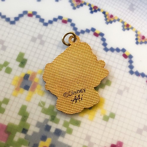 Ciondolo pendente Disney Sleepy vintage tono oro e smalto Biancaneve sette nani - Foto 4 di 5