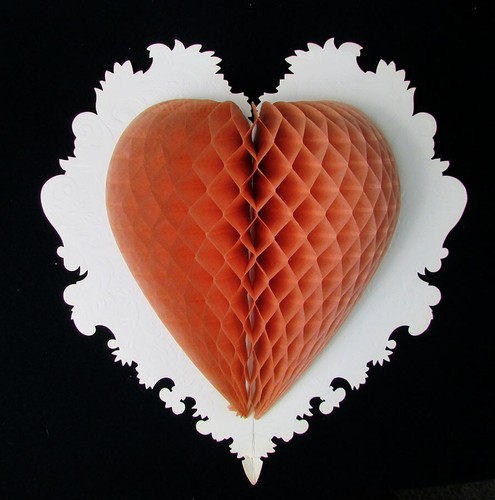 LARGE Honeycomb Valentine Flat Back Heart Decoration 14" x 14" Vintage Die cut - Picture 1 of 5