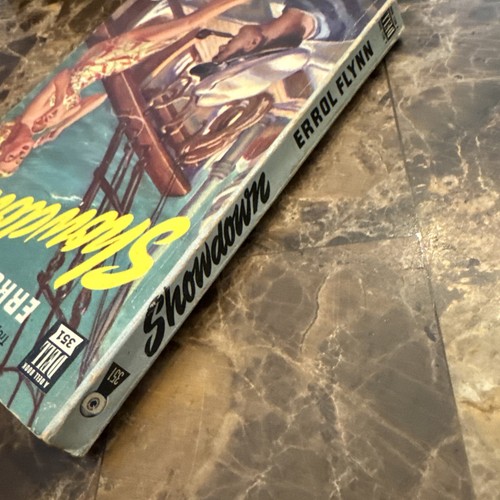 Errol Flynn Showdown Fiction Novel 1946 Paperback Gga Sleaze murder mystery - Imagen 4 de 7