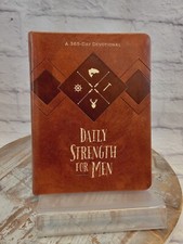 Daily Strength for Men : A 365-Day Devotional by Chris Bolinger 2018 Softcover