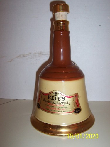 BELL'S Old Scotch Whiskey *VACÍO* Bell Decanter WADE Escocia 75 cl - Excelente - Imagen 1 de 4