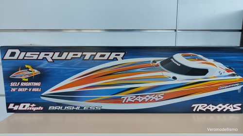 Traxxas Disruptor Brushless Mono Hull Offshore RC Boat - Picture 3 of 11