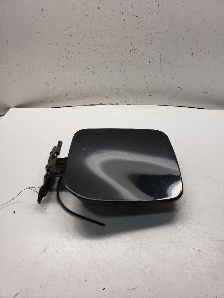 MAXIMA 2005 Fuel Filler Door 1434986 - Image 2 of 4