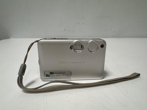 Nikon Coolpix S1 5.1MP Compact Silver Digital Camera w/ Power Cord - Tested - Picture 7 of 12
