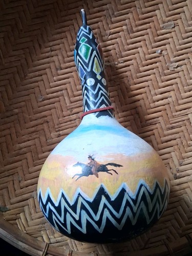 **AWESOME VINTAGE NATIVE AMERICAN PAINTED  GOURD ART HANDMADE  QUALITY  *