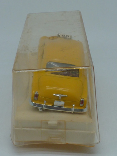 SOLIDO CHEVROLET TAXI EMBALLAGE ABIME - Picture 3 of 4