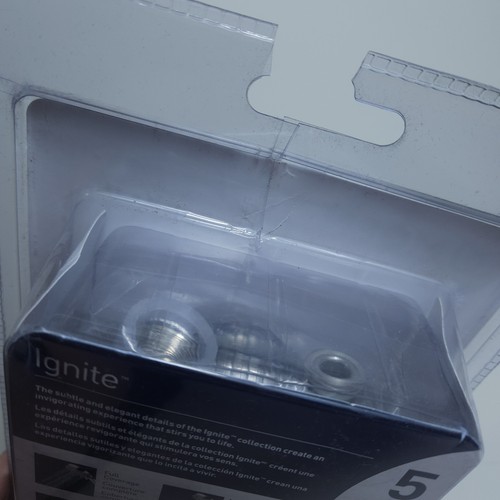 Cabezal de ducha portátil cromado Moen Ignite 20091 manguera de 60" 5 funciones flujo de 2,5 GPM - Imagen 8 de 10