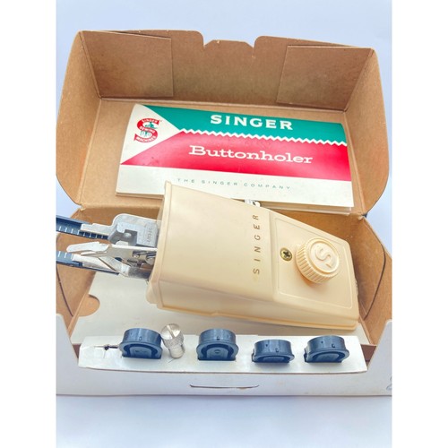 Vintage Singer Buttonholer with Manual 489500 And Singer Touch and Sew Zig-Zag - Picture 5 of 12
