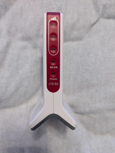 Fritz!Box 6820 LTE V2 Router, guter gebrauchter Zustand - Bild 2 von 5