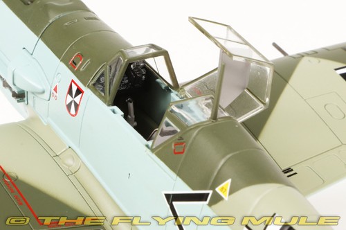 Hobby Master 1:48 Bf 109E Luftwaffe II/JG 3 Udet Franz von Werra - Picture 3 of 8