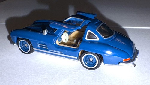 HOT WHEELS 1/64 Mattel Brick Shop BLUE Mercedes Benz SL Gullwing with Case MINT - Picture 11 of 12